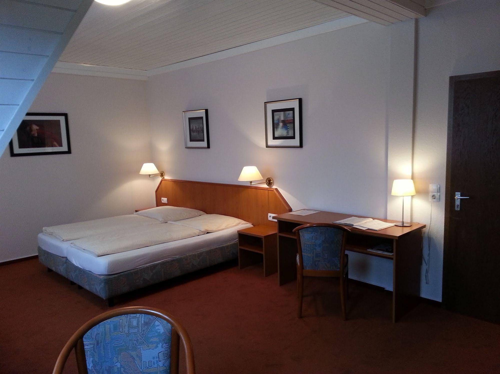 Hotel Restaurant Klostermuehle Reutlingen Ngoại thất bức ảnh